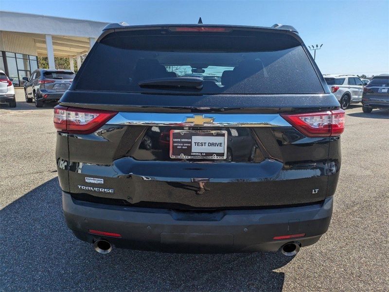 2018 Chevrolet Traverse LT in a Mosaic Black Metallic exterior color and Jet Blackinterior. South Georgia CDJR 229-443-1466 southgeorgiacdjr.com 