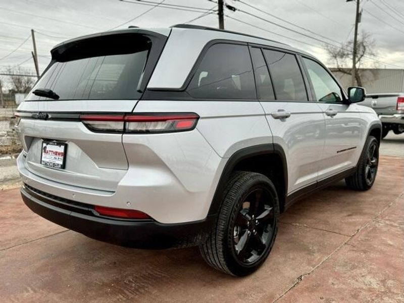 2025 Jeep Grand Cherokee Altitude X 4x4Image 5