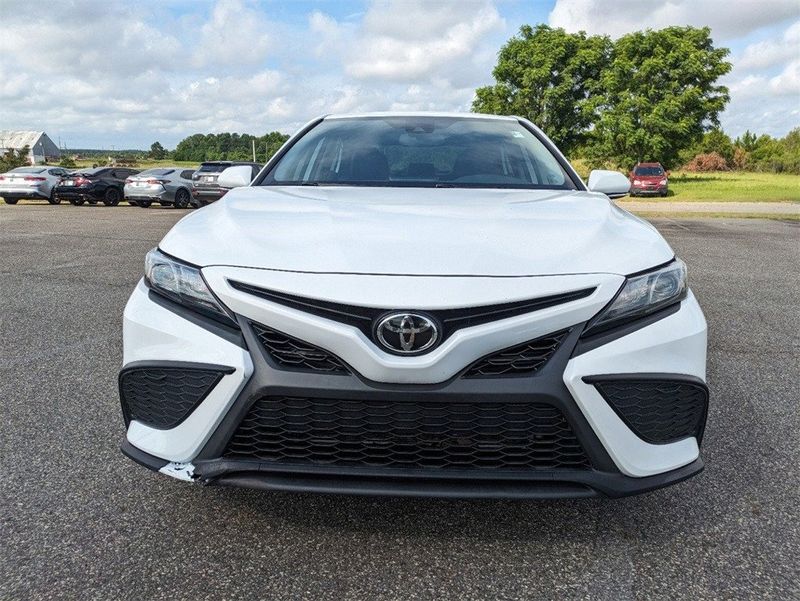 2021 Toyota Camry Image 9