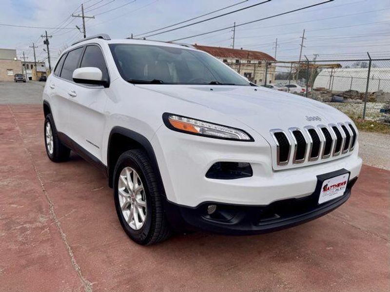 Used 2015 Jeep Cherokee LatitudeImage 3