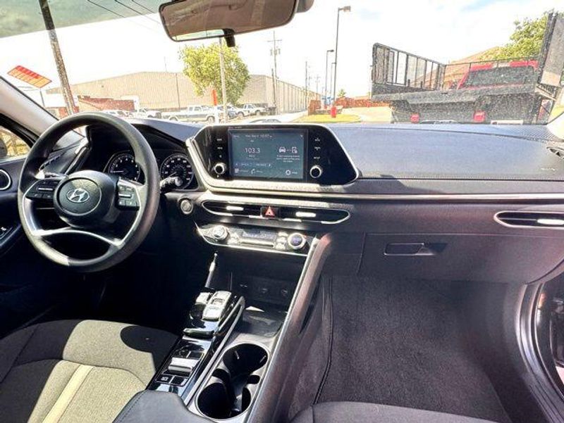 Used 2022 Hyundai Sonata SELImage 13