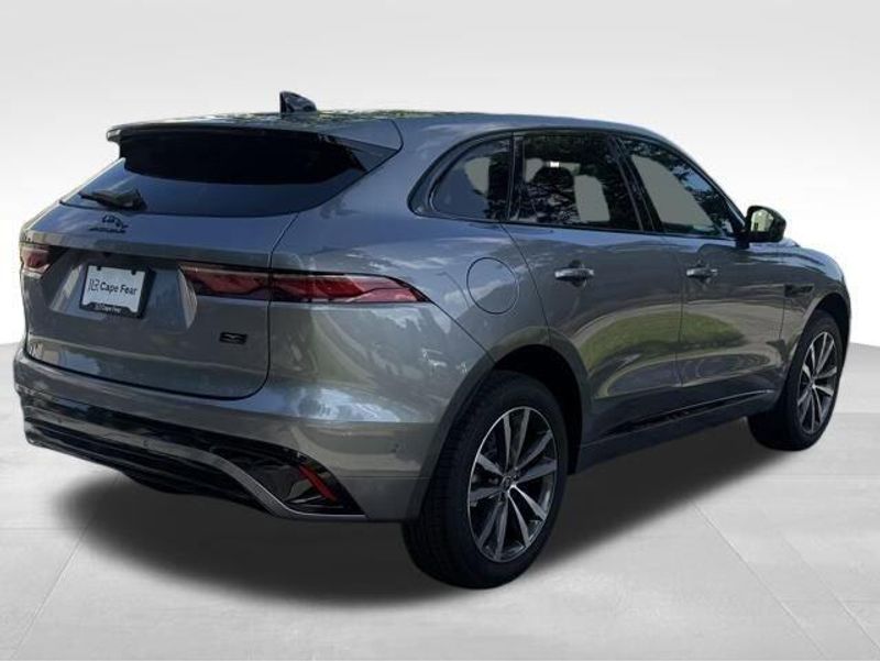 2026 Jaguar F-PACE R-Dynamic S