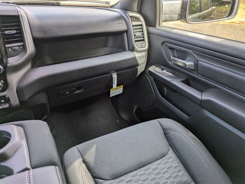 2025 RAM 1500 Tradesman Crew Cab 4x2 5