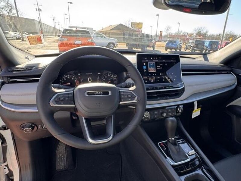 New 2026 Jeep Compass Limited 4x4Image 9