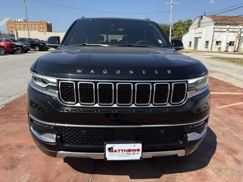 2022 Jeep Wagoneer Series IIIImage 2