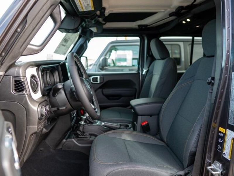 New 2025 Jeep Wrangler Sport SImage 9