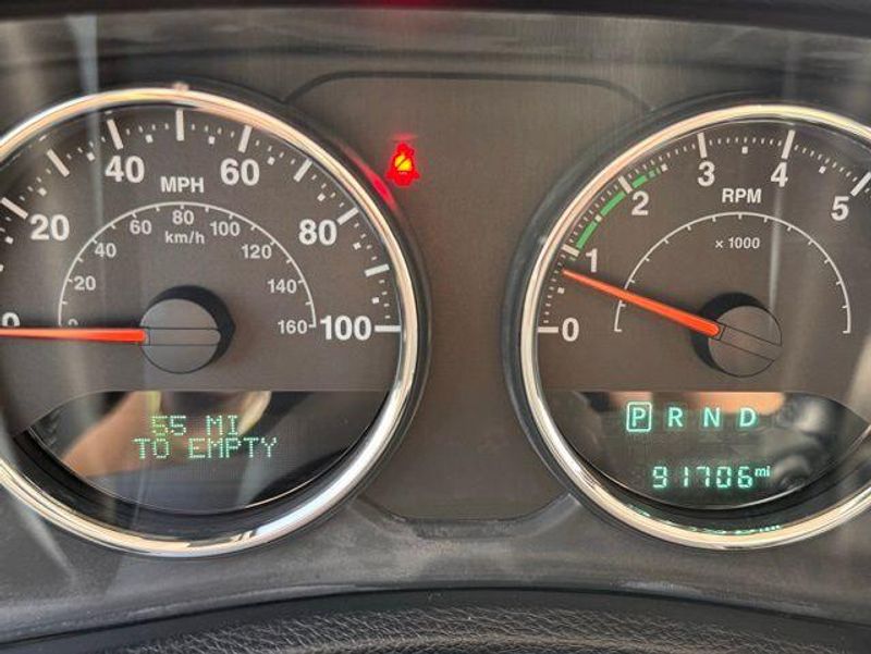 Used 2017 Jeep Wrangler Unlimited SportImage 13