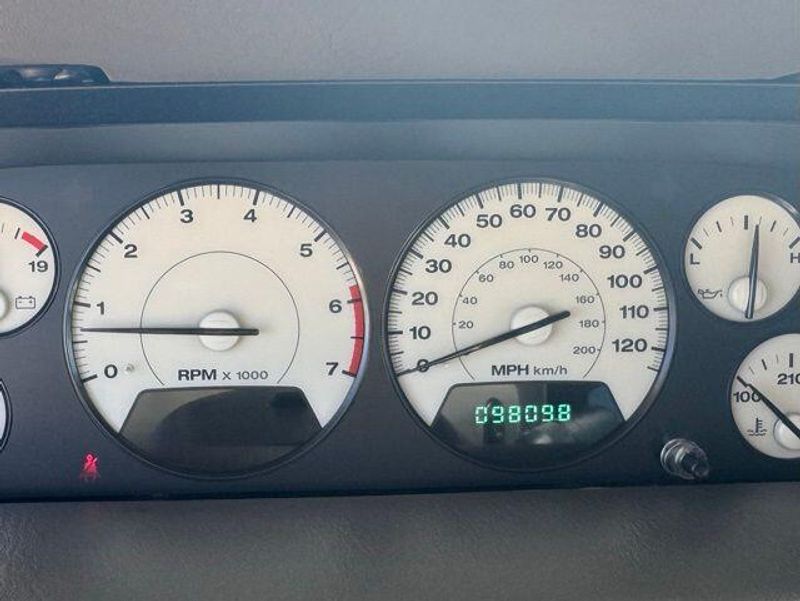 Used 2004 Jeep Grand Cherokee LimitedImage 13