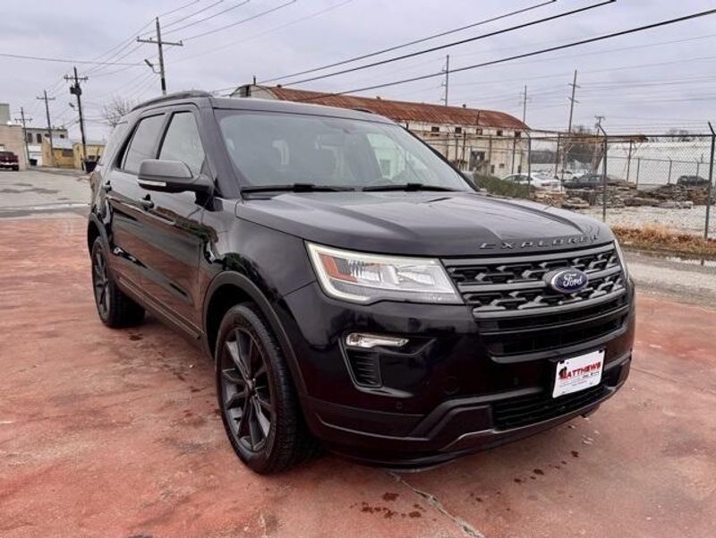 Used 2019 Ford Explorer XLTImage 3