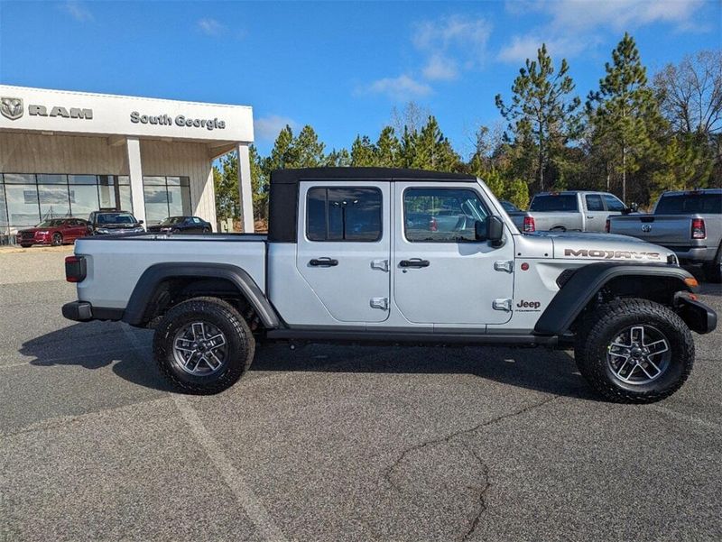 2024 Jeep Gladiator Mojave 4x4 in a Silver Zynith Clear Coat exterior color and Blackinterior. South Georgia CDJR 229-443-1466 southgeorgiacdjr.com 