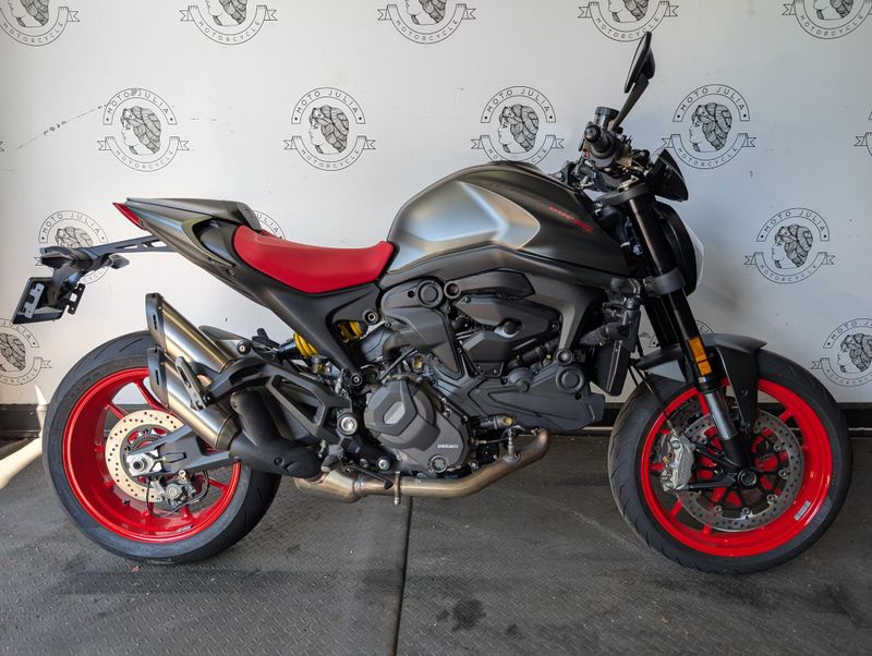 New 2024 Ducati MONSTER PLUS 