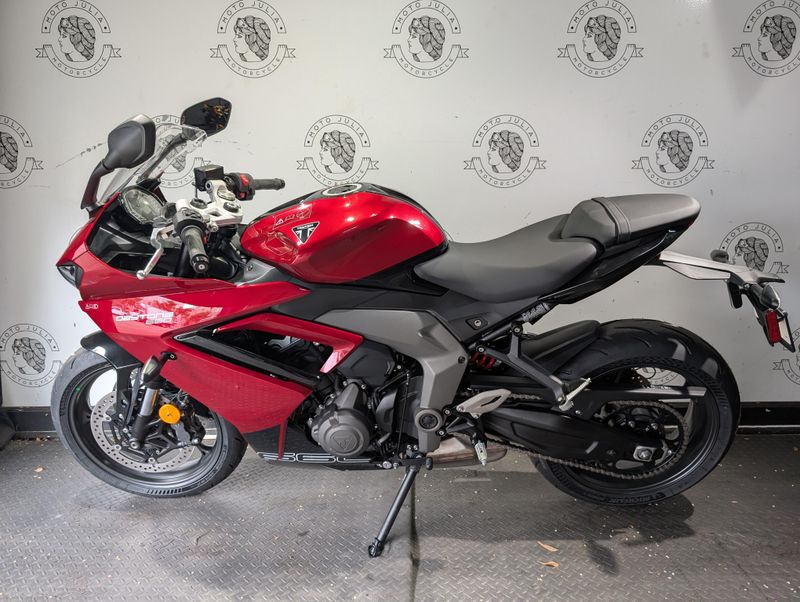 New 2025 Triumph DAYTONA 660 