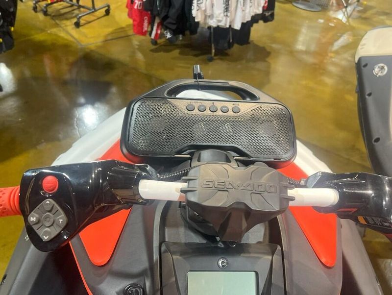 New 2025 Sea-Doo SPARK FOR 3 90 TRIXX (SOUND SYSTEM) Image 11