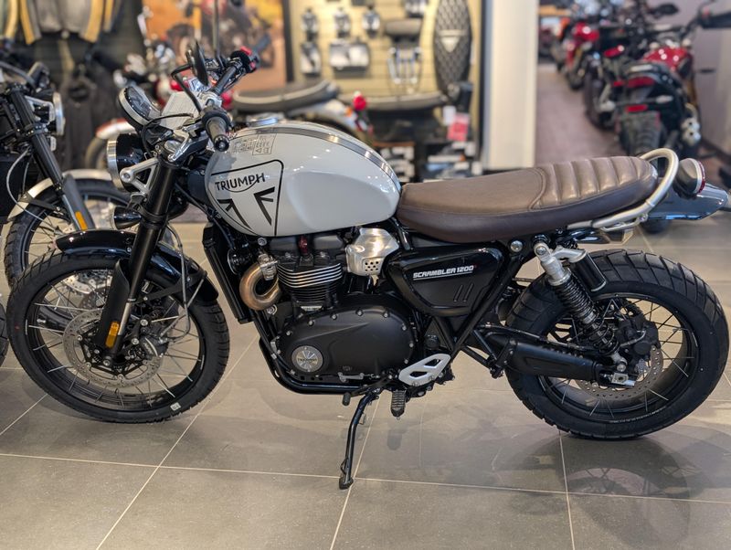 2024 Triumph Scrambler 1200Image 1