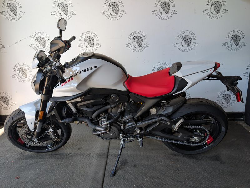 New 2024 Ducati MONSTER PLUS 