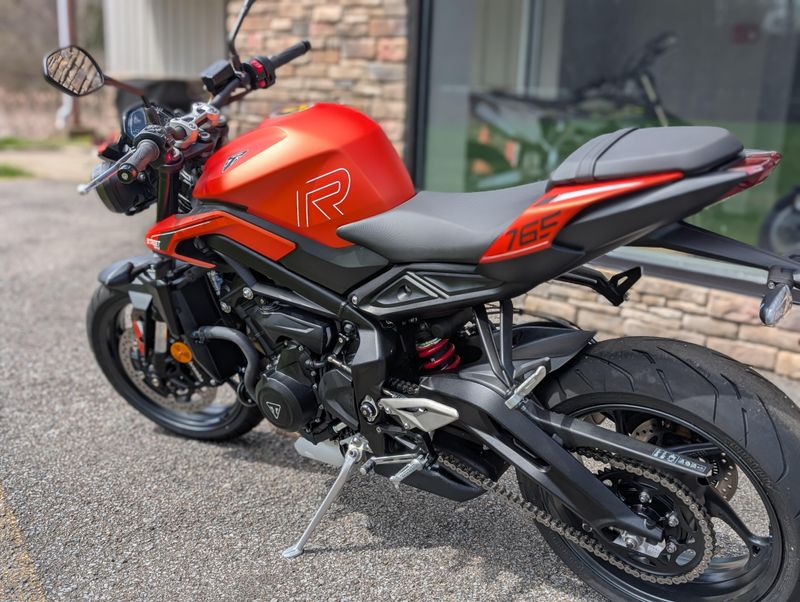 New 2025 Triumph Street Triple 765 R Image 7