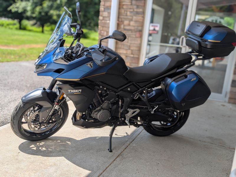 New 2026 Triumph Tiger Sport 800 Tour Image 1