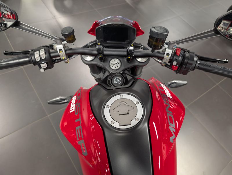 2025 Ducati MONSTER PLUSImage 3