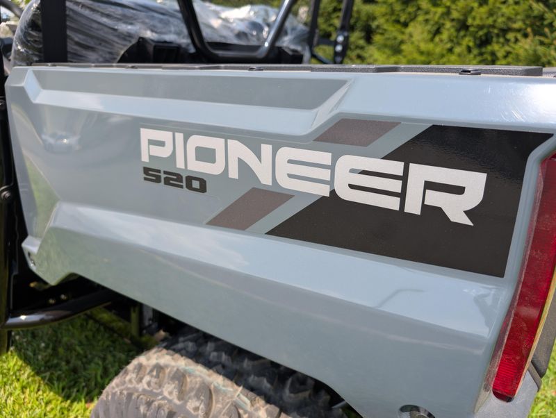 2025 Honda PIONEER 520Image 2