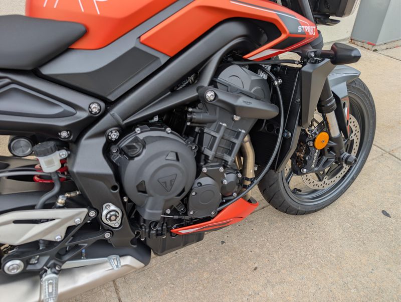 2025 Triumph STREET TRIPLE RImage 8