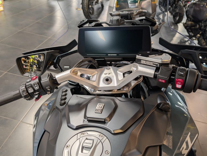 2026 BMW R 1300 RTImage 3