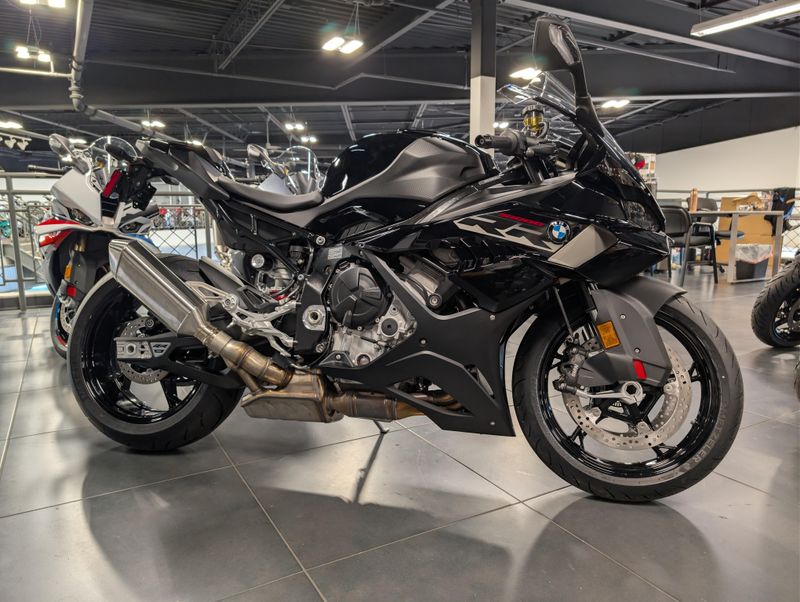 2026 BMW S 1000 RRImage 1