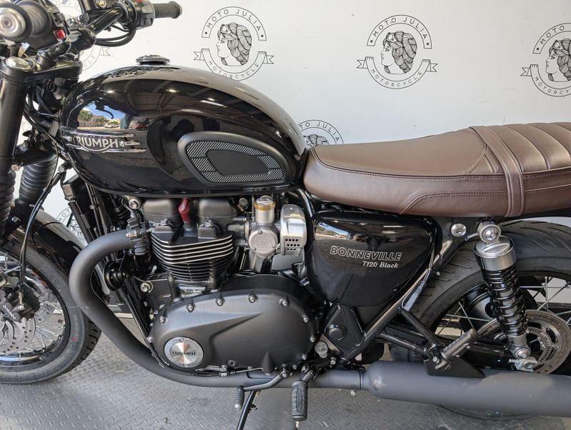 2025 Triumph BONNEVILLE T120 BLACK 