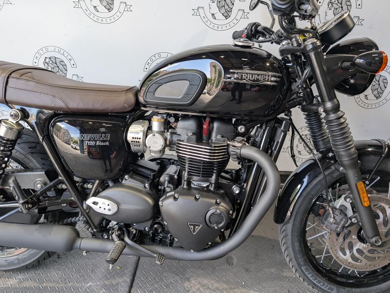 2025 Triumph BONNEVILLE T120 BLACK 