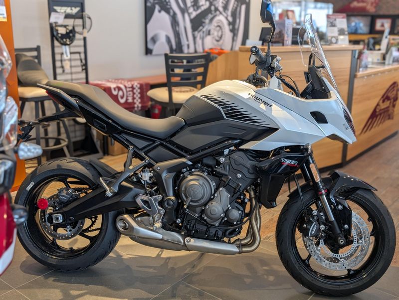 2024 Triumph Tiger 660Image 1