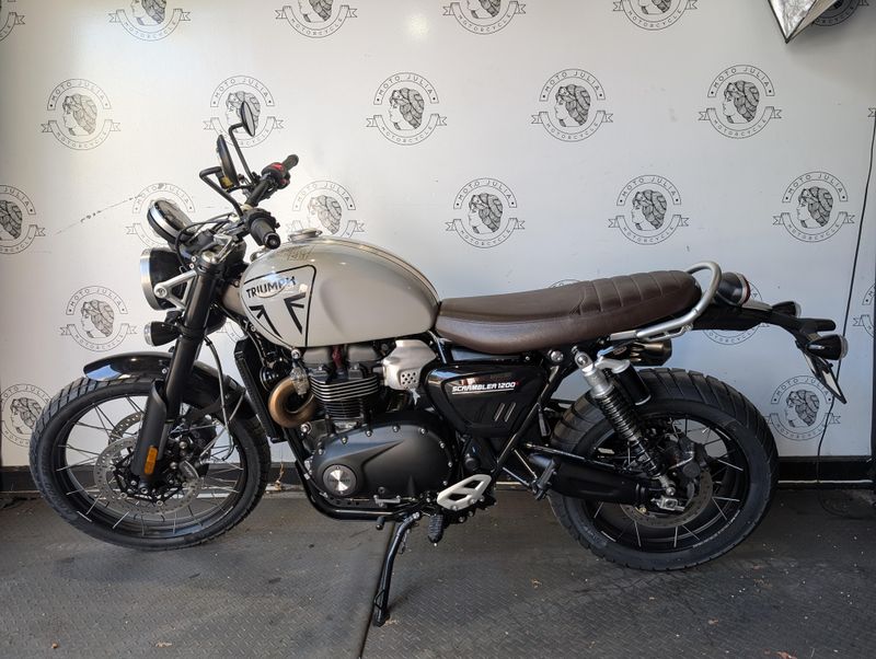 New 2025 Triumph SCRAMBLER 1200X 