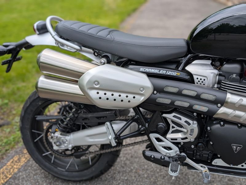 2023 Triumph Scrambler 1200 Custom in a Sapphire Black exterior color. Pitt Cycles (724) 779-1901 pixelmotiondemo.com 