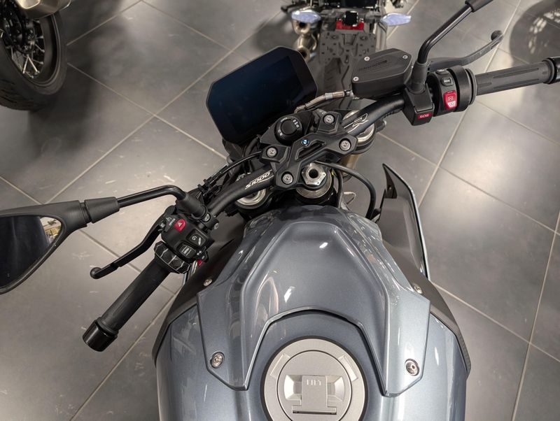 2024 BMW S 1000 RImage 3