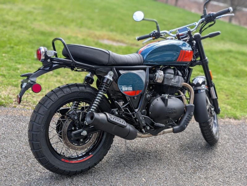 New 2025 Royal Enfield Bear 650 Image 4