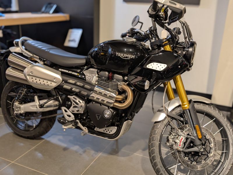 2023 Triumph Scrambler 1200 Custom in a Sapphire Black exterior color. Pitt Cycles (724) 779-1901 pixelmotiondemo.com 