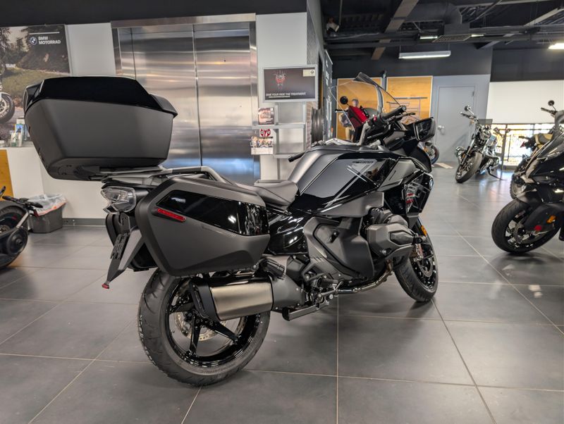 2026 BMW R 1300 RTImage 2