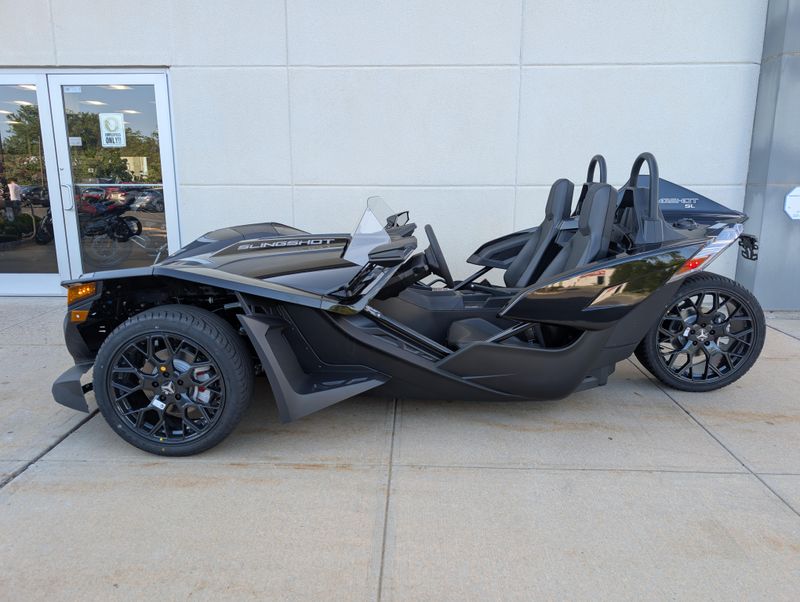 2025 Polaris SLINGSHOT SL AUTODRIVEImage 2