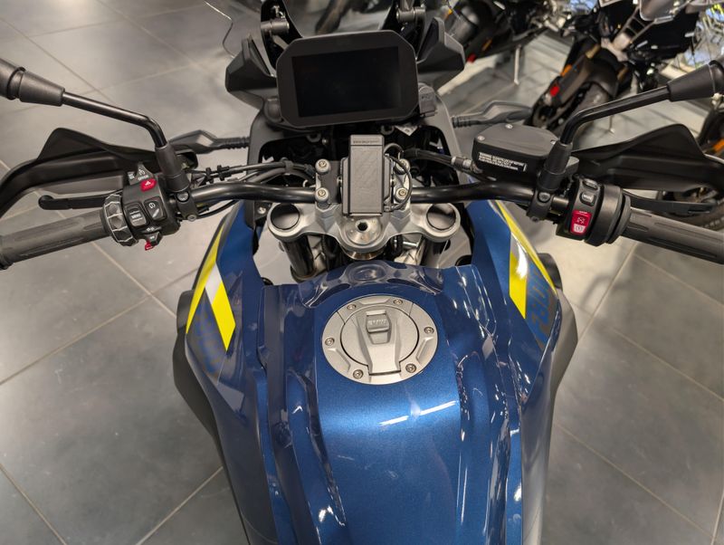 2026 BMW F 800 GSImage 3