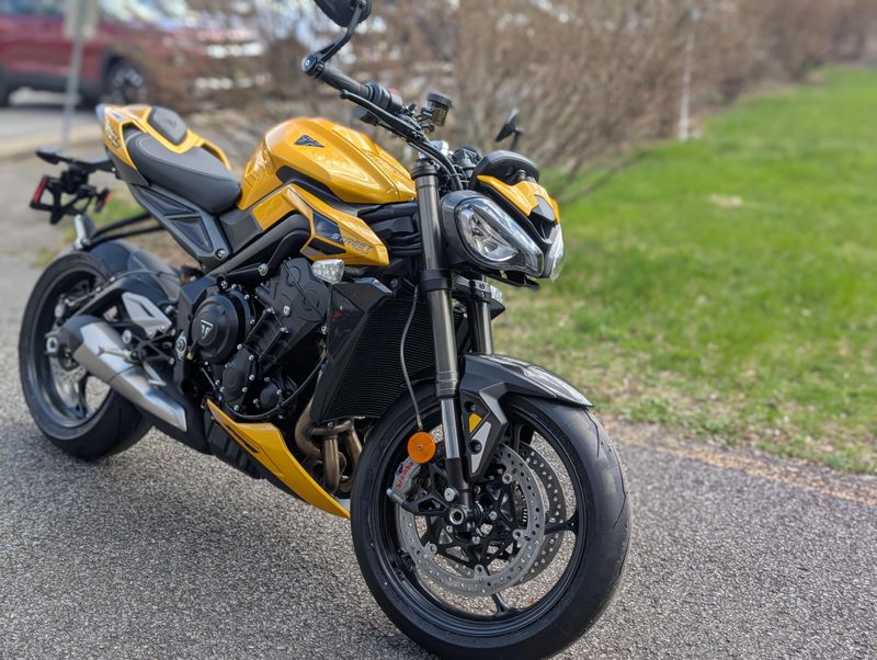 New 2026 Triumph Street Triple 765 RS Image 4