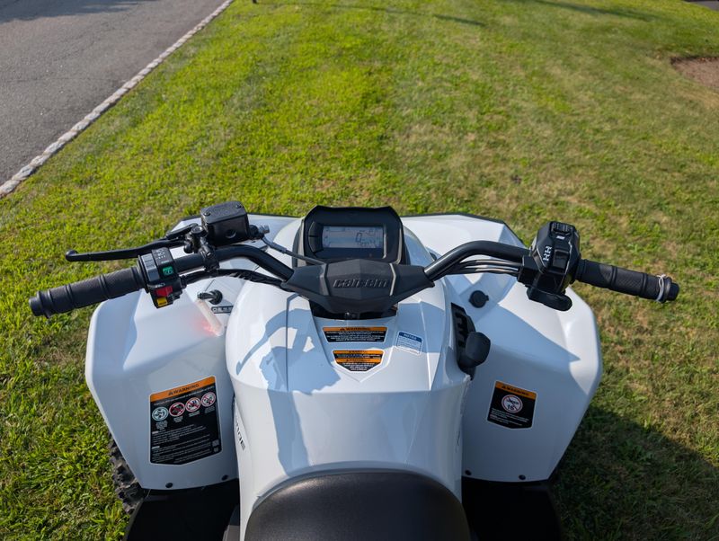 2024 Can-Am RENEGADE 650Image 2