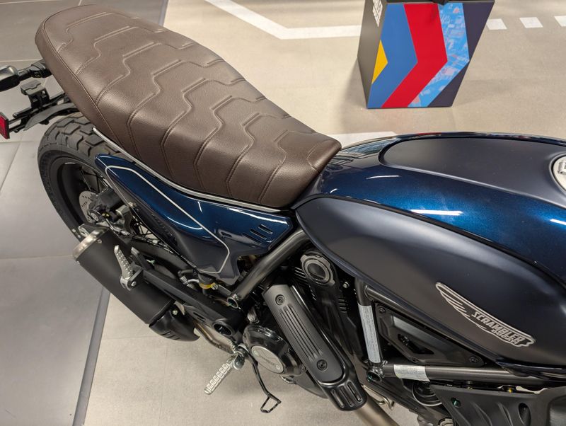 2025 Ducati SCRAMBLER NIGHTSHIFTImage 4