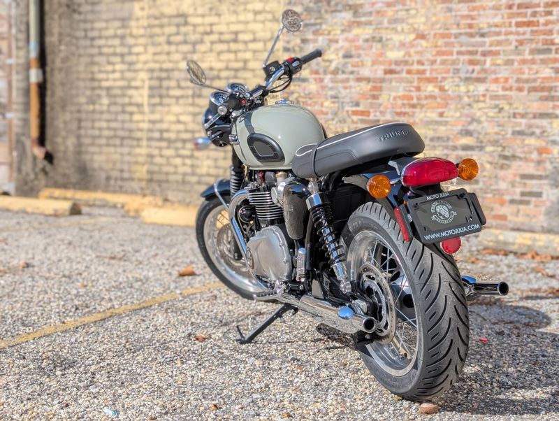 New 2026 Triumph BONNEVILLE T120 