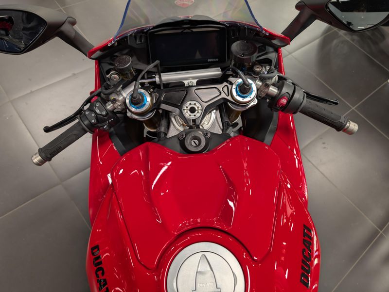 2025 Ducati PANIGALE V4 SImage 5