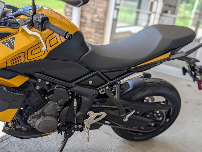 New 2026 Triumph Tiger Sport 800 Image 6