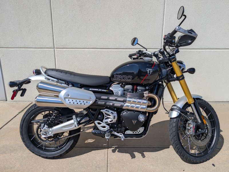 2025 Triumph SCRAMBLER 1200 XEImage 1
