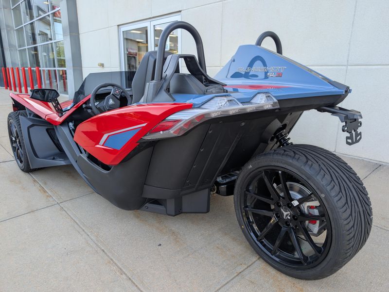 2025 Polaris SLINGSHOT SLR MANUALImage 7