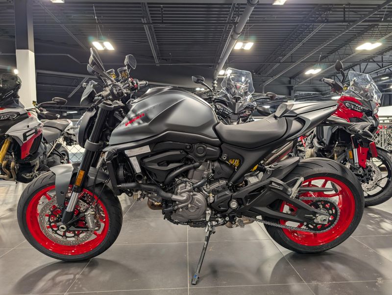 2025 Ducati MONSTER PLUSImage 2