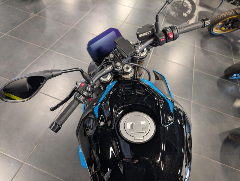 2026 BMW S 1000 RImage 3