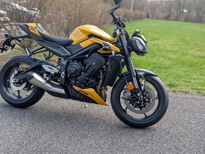 New 2026 Triumph Street Triple 765 RS Image 2