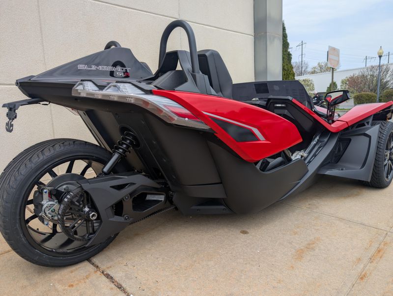 2024 Polaris SLINGSHOT SLR MANUALImage 6
