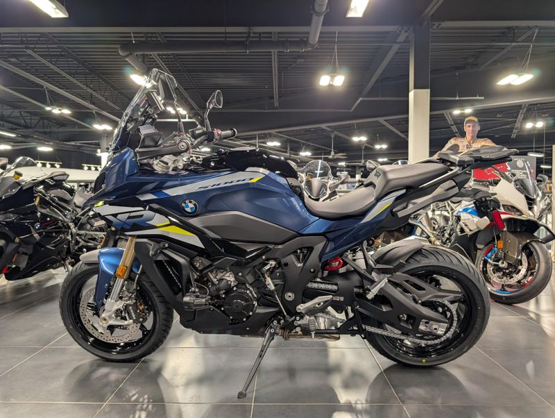 2025 BMW S 1000 XRImage 2